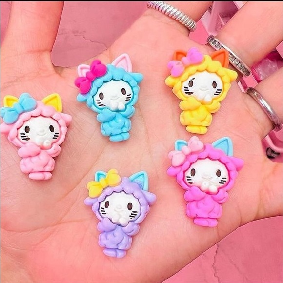 Hello Kitty Sheep🐑 - Picture 3 of 7